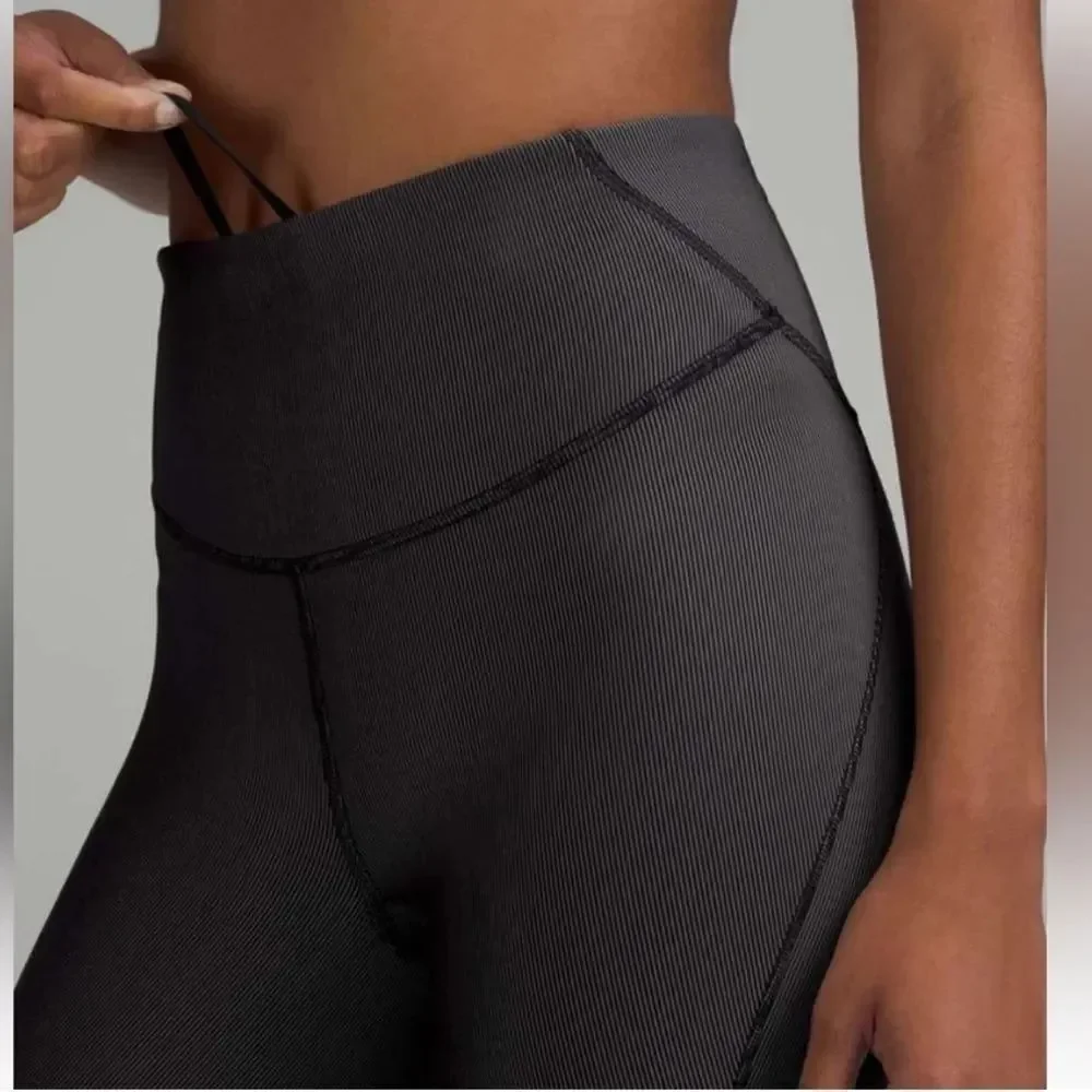 Lululemon Base Pace High Rise Tight Legging Two Toned Ribbed Black Womens 8